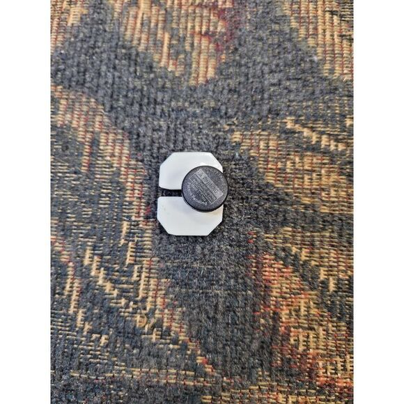 CROCS Jibbitz Letter 'C' Shoe Charm - Picture 2 of 4